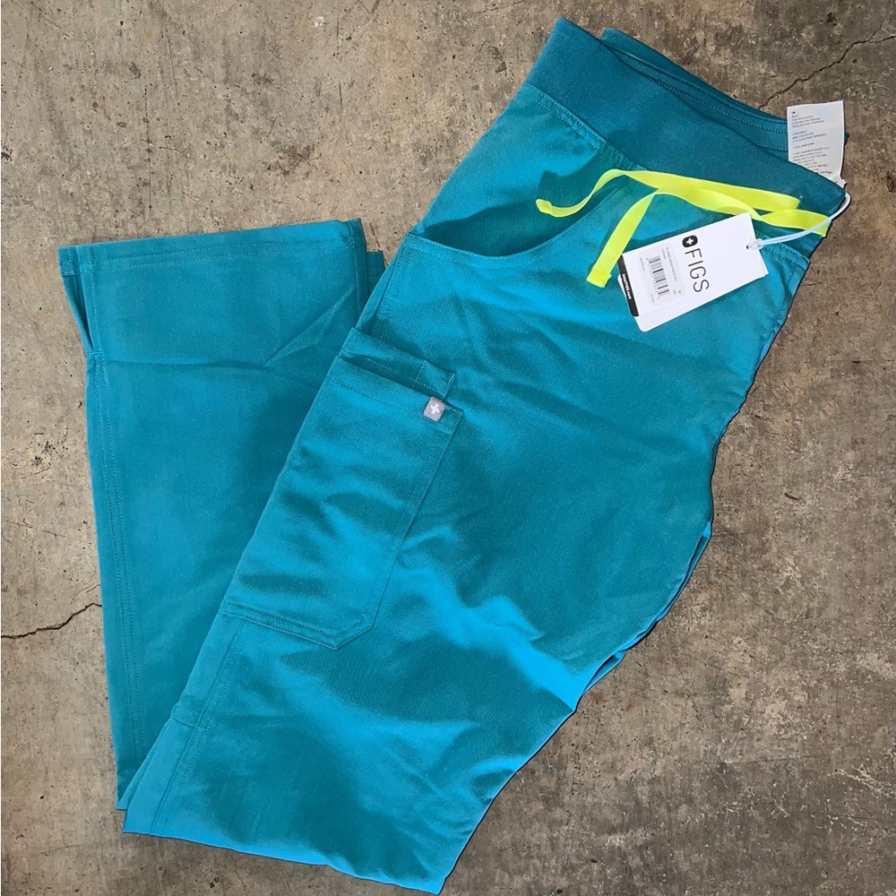 NWT medium tall Kade pants